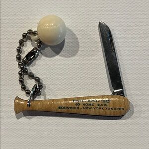 Babe Ruth 1927 Souvenir 60 Home Runs NY Yankees Pocket Knife Keychain & Ball
